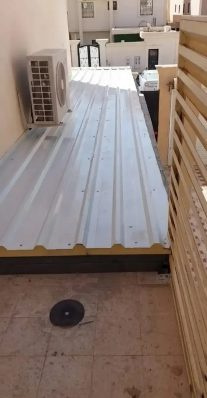 ساندوتش بانل في جدة